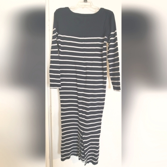 Liz Claiborne Size Medium, 3/4 Sleeve Maxi Dress - Picture 2 of 6